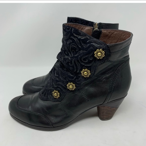 L'Artiste by Spring Step Belgard Black Ankle Boot - Picture 2 of 7